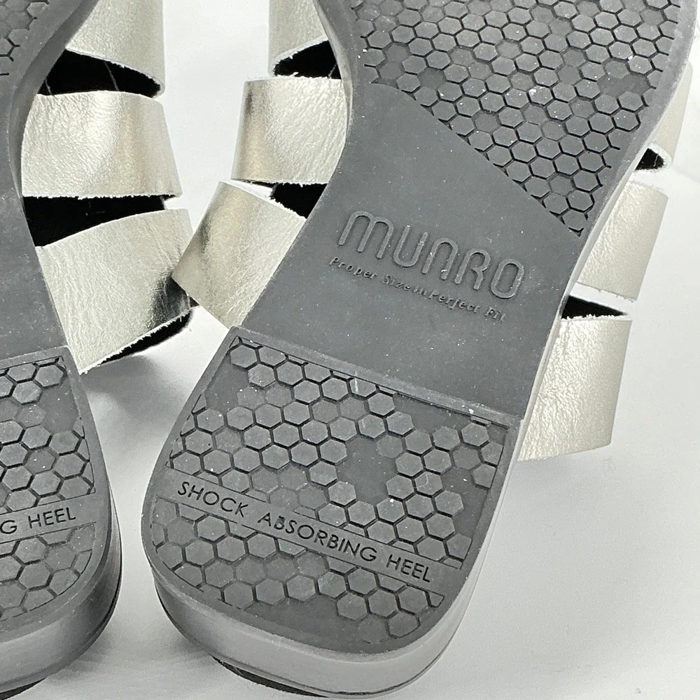 Munro Size 7.5 Wide 7.5W Silver Leather Strappy Slide Sandals NEW Carrera $175
